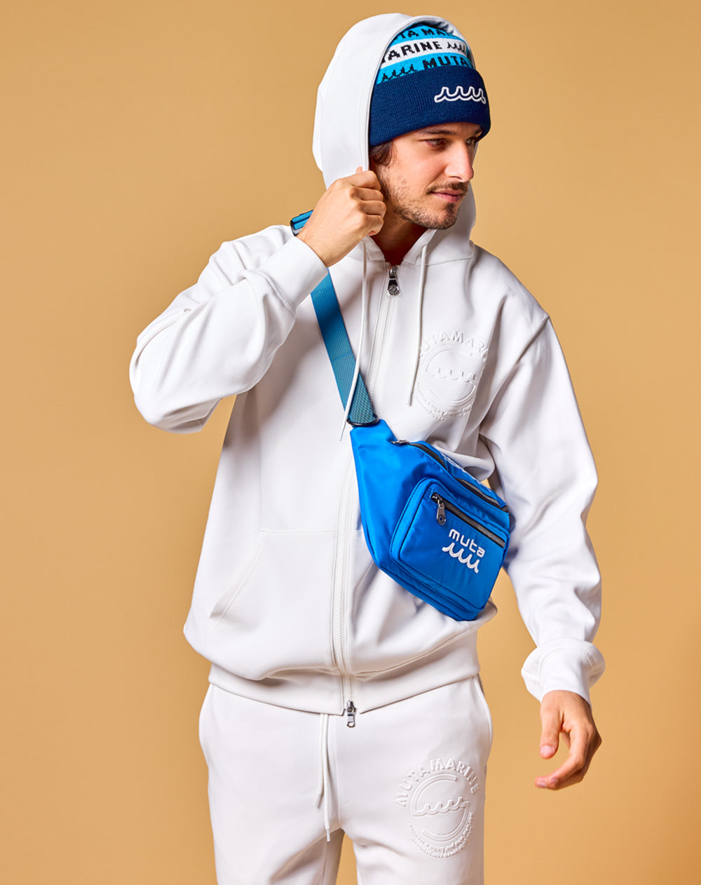 エンボス スムースダンボール ジップパーカー [全3色] – muta Online Store