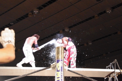 血染めの友情 新たなデスマッチ絶対王者の誕生 (ファイト!ミルホン