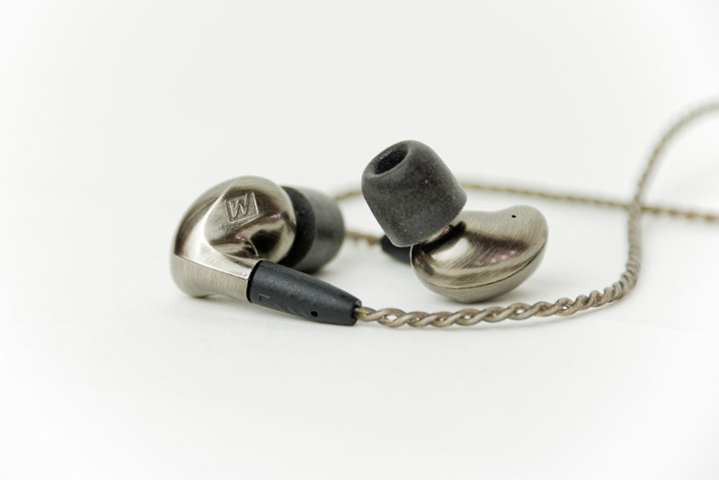 ミニレビュー】コレだけにしか聞こえない音。イヤフォン「Pinnacle P1