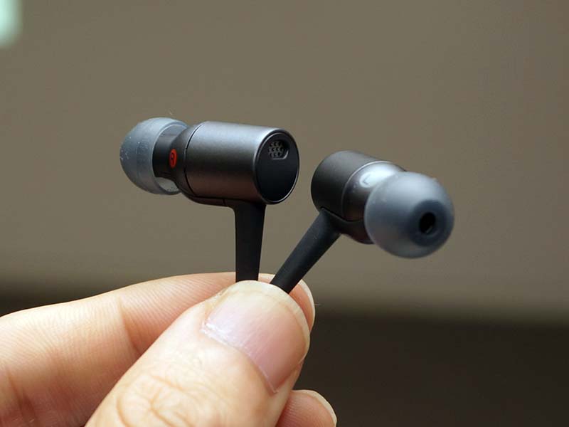 ソニー、ハイレゾノイズキャンセルイヤフォン「h.ear in NC」 - AV Watch