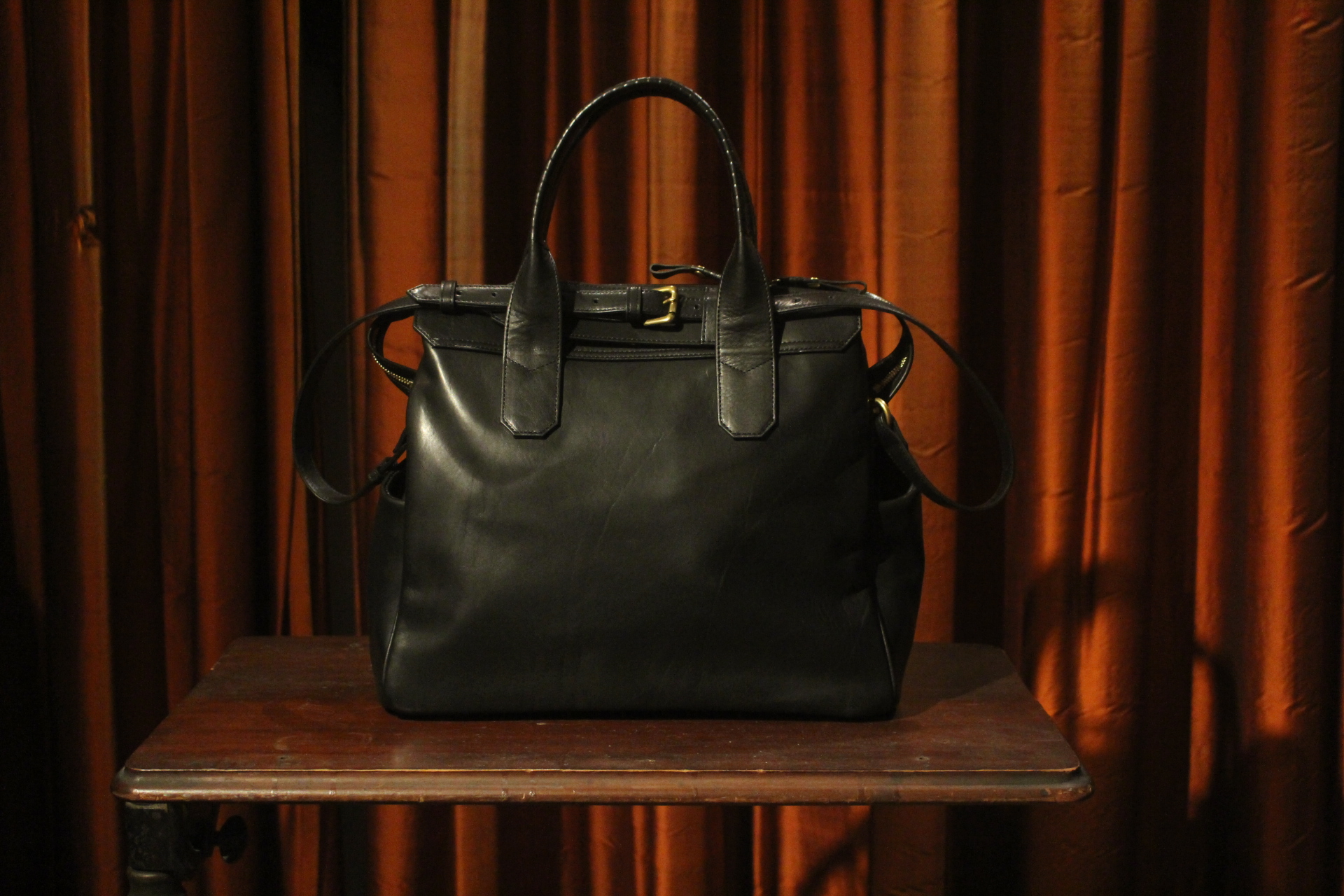 keyhole boston MID / cornelian taurus by daisuke iwanaga