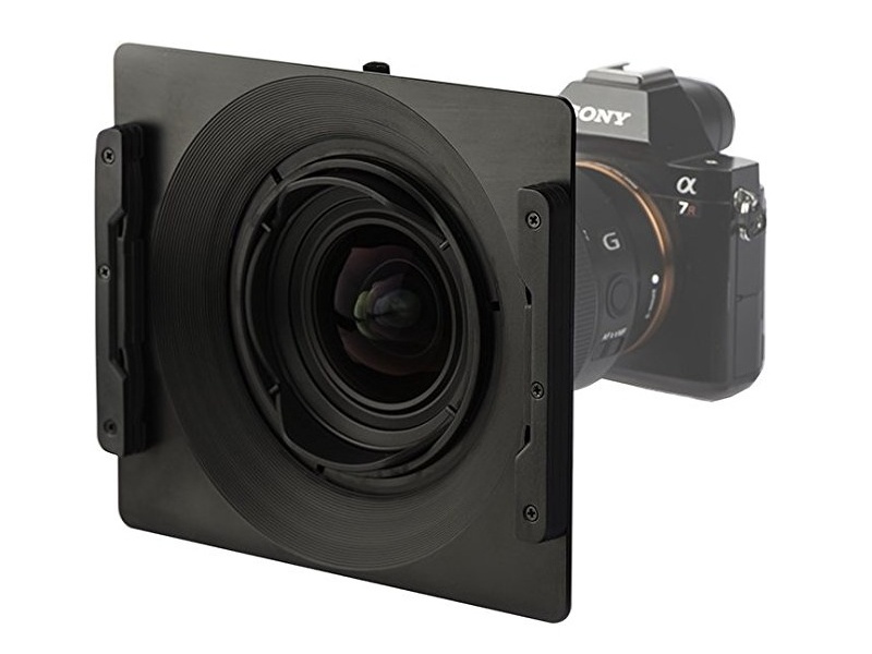 NiSi、ソニー「FE 12-24mm F4 G」用の角形フィルターホルダー