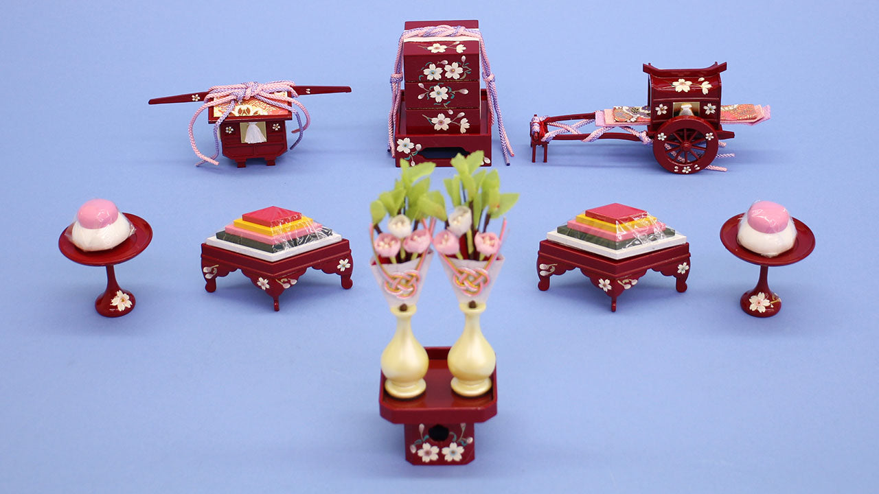 雛道具三段飾り用6点セット 20号桜花(朱赤)(樹脂製) – 寿鳳人形の東芸