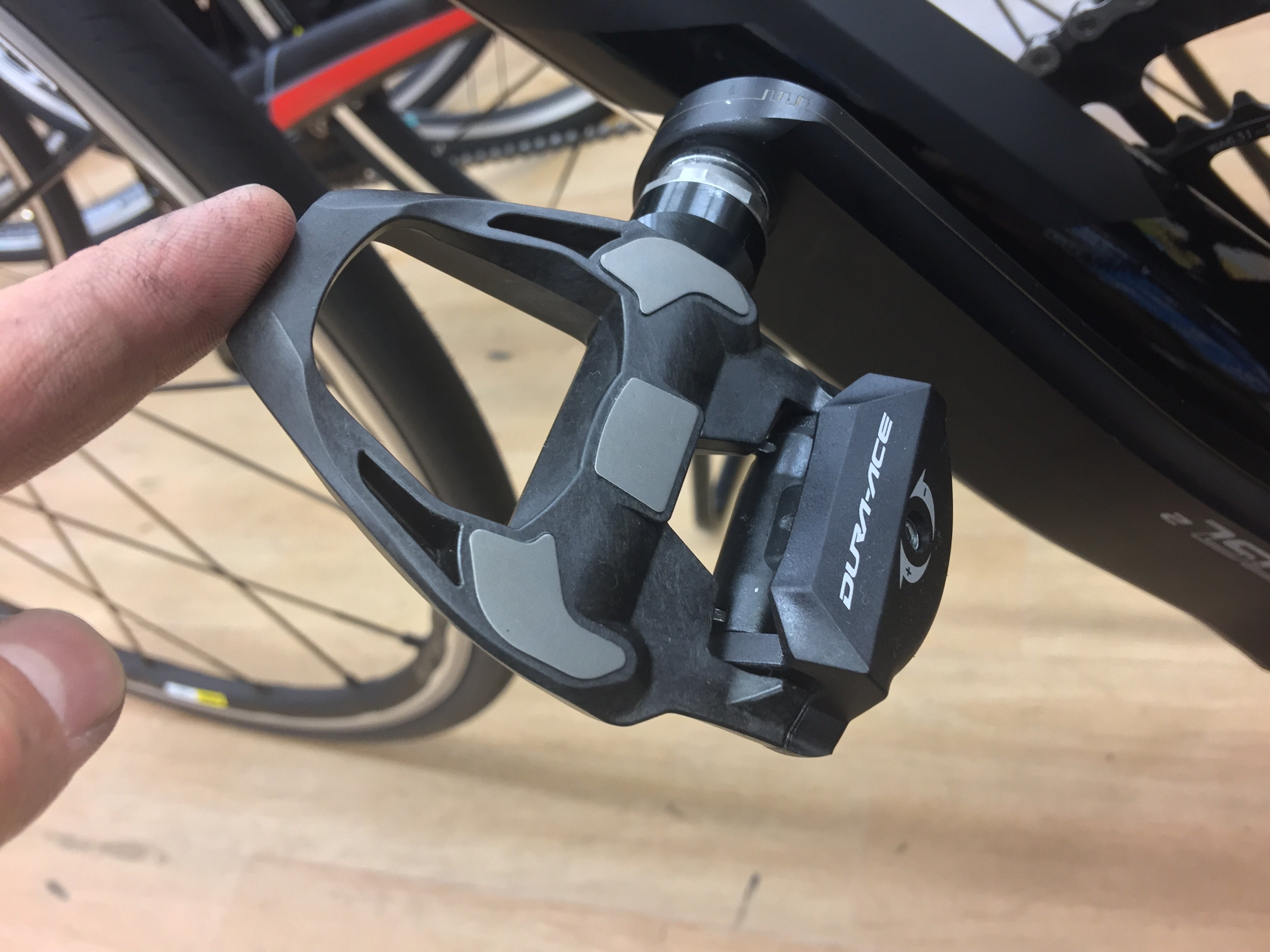 CAAD12 BLACK INC.+デュラペダルプレゼントが絶好調！ | カンザキのブログ