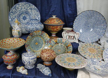 イタリア観光ブログ : フィレンツェの小さな陶器工房