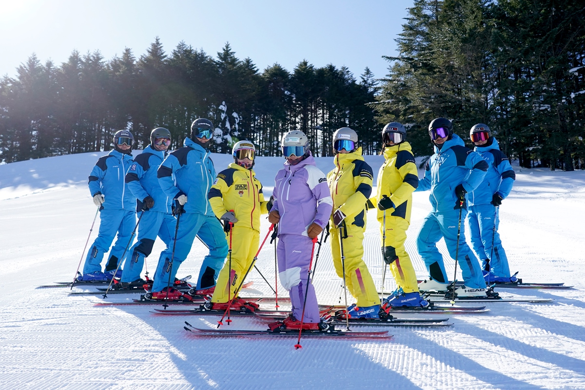 PHENIX フェニックス 2025-2026スキーNEWモデル ネクサスbyタケダスポーツ