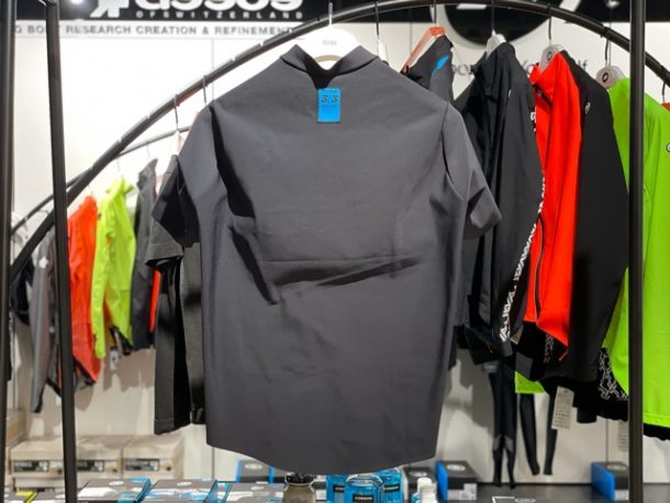 ASSOS（アソス）最新のミッドレイヤー、そして最新最強のジャケットが