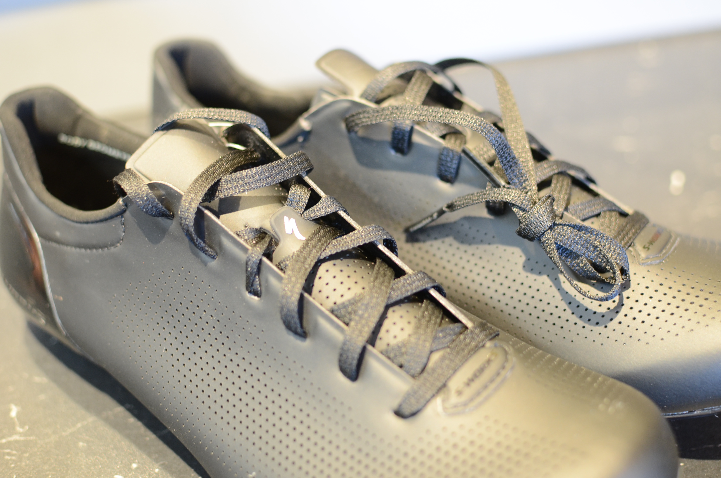 モデルチェンジして新登場! S-WORKS 6 ROAD シューズ | BRENDA仙台泉店