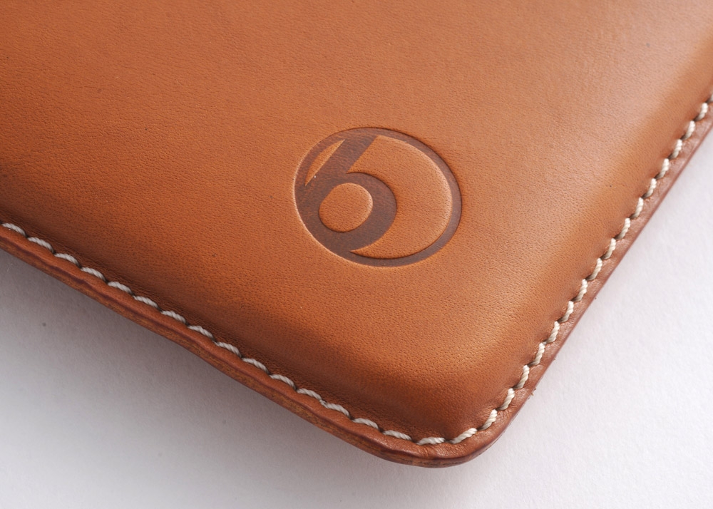 ハンドメイドレザーケース for iPad - buzzhouse design