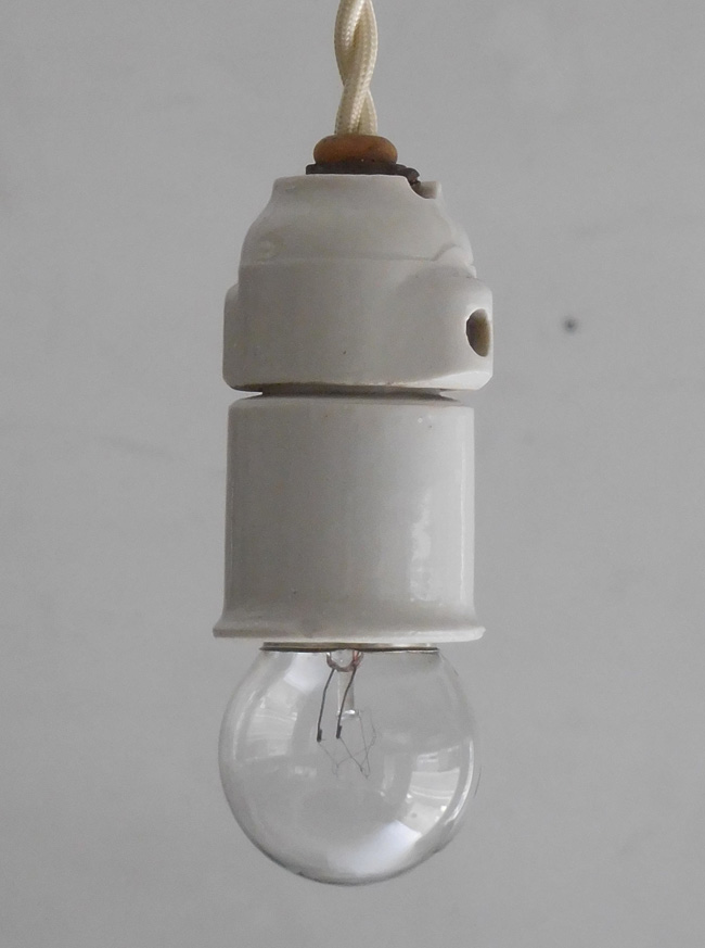 フランスアンティーク陶器ソケット(CL024-041)<Font Color=