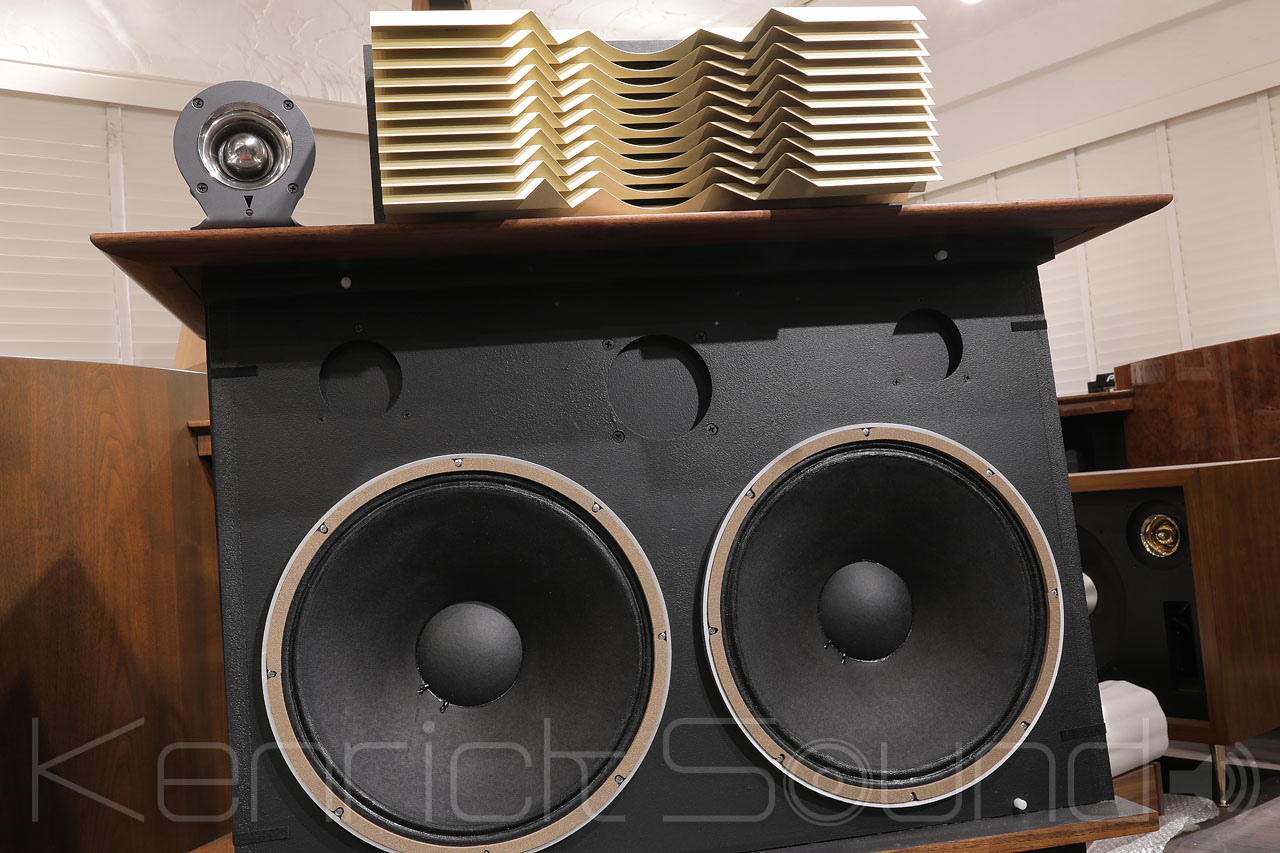 耳を疑う音の良さ JBLオリンパス Olympus ダブルウーファー&ゴールド