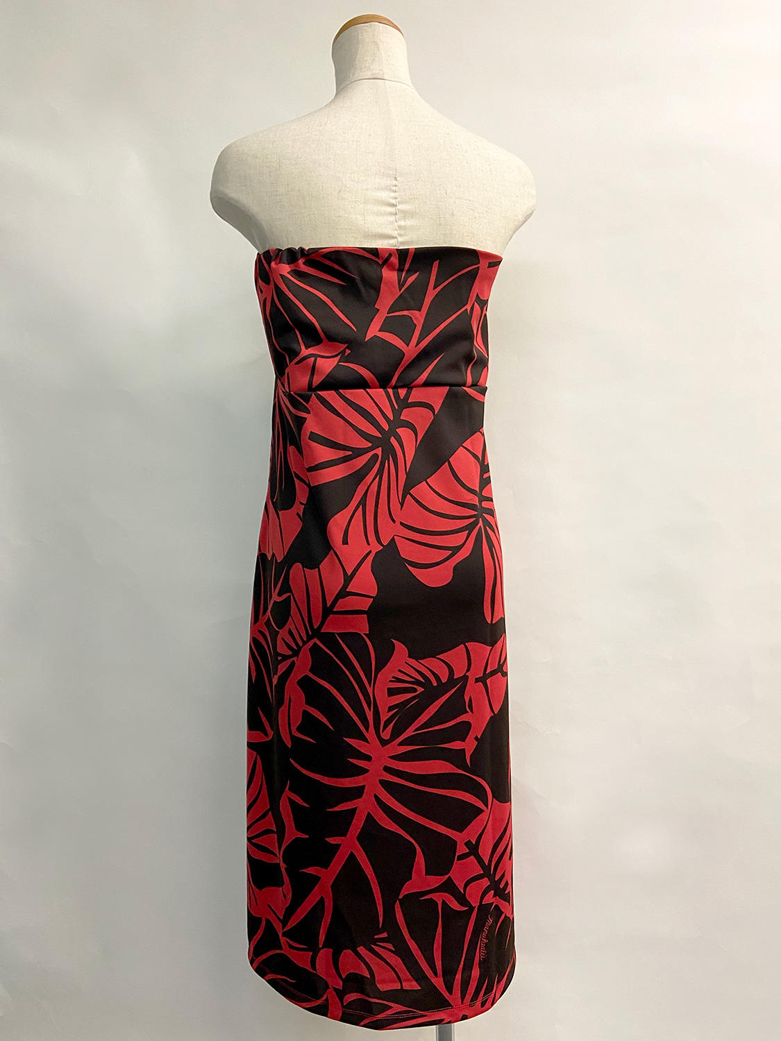 Manuheali'i（マヌヘアリィ） 2wayドレスワンピース モンステラ レッド