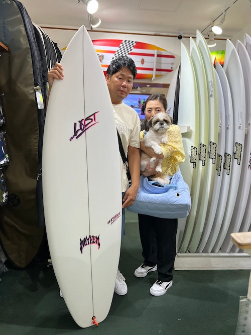皆様！ご来店にて沢山の新品『LOSTサーフボード』Polyester Made in