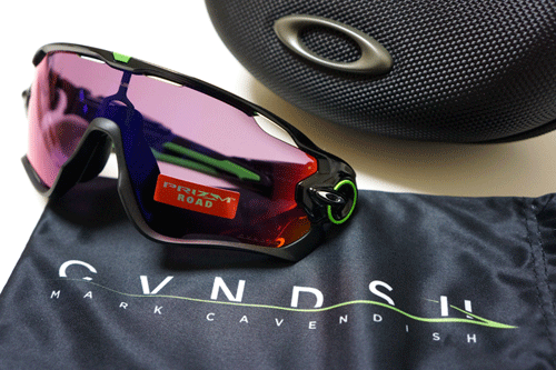 JAWBREAKER(ジョウブレイカー)Asia Fit OAKLEY。