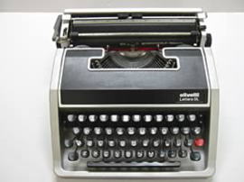 タイプライター typewriter オリベッティ olivetti