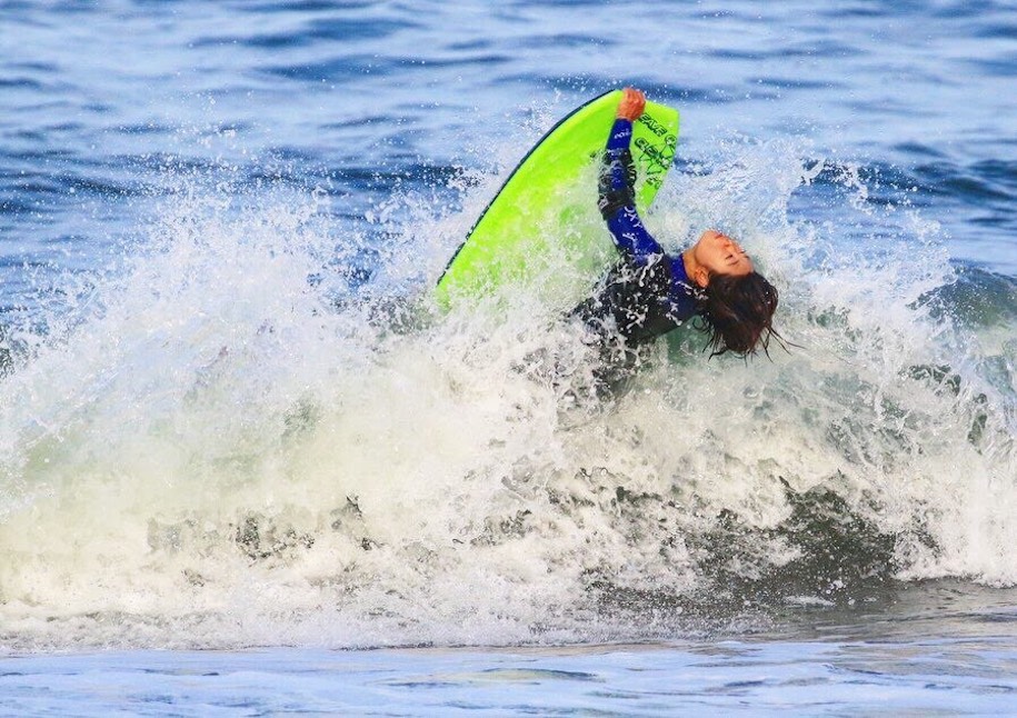 ボディボードの魅力とは？スキルアップに必要なビーディング(バタ足