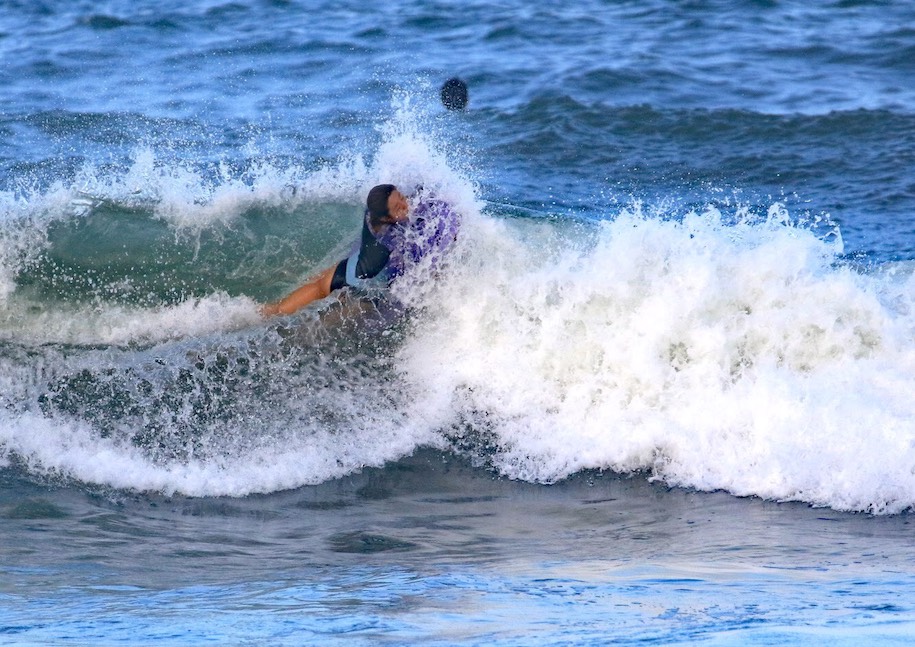 ボディボードの魅力とは？スキルアップに必要なビーディング(バタ足