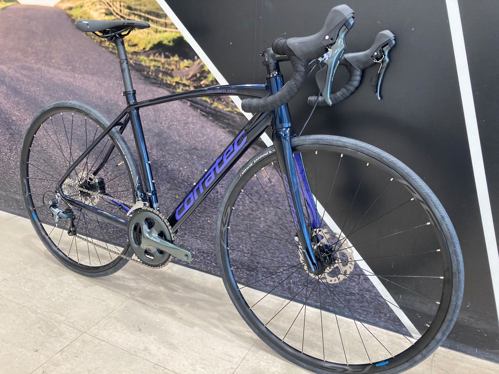 高性能エントリーロード】油圧ディスク仕様でもアンダー18万円！高