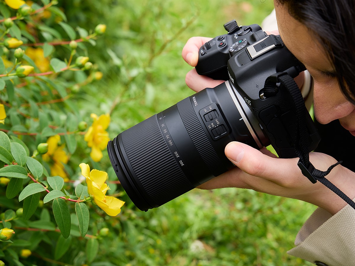 Tamron's APS-C ultra-zoom lens is now available for Canon and