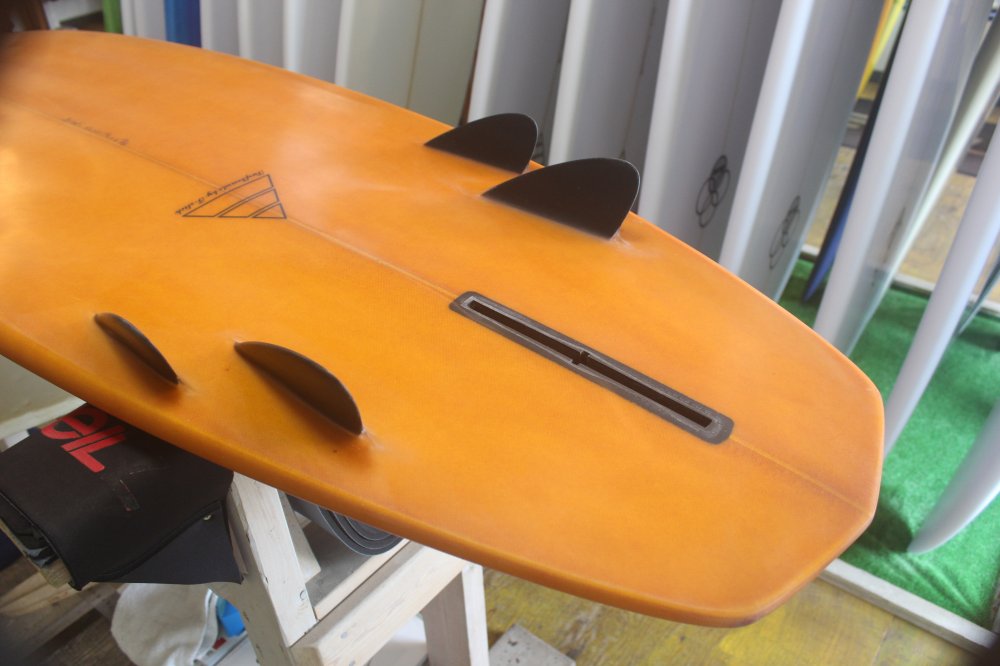 サーフボード ミッドレングス ボンザー | T-stick | 湘南 鵠沼海岸