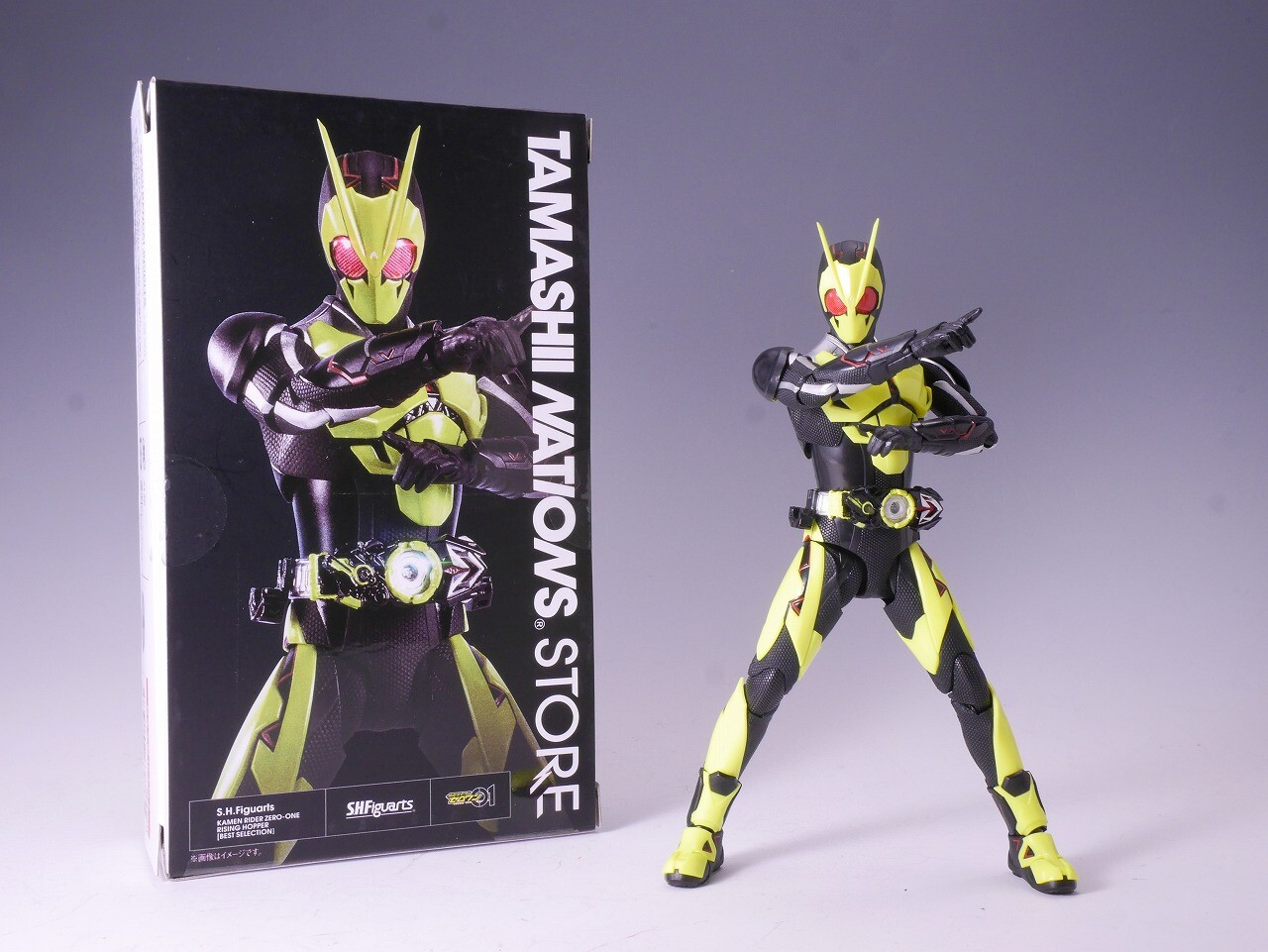 魂ストア限定商品「S.H.Figuarts 仮面ライダーセイバー ブレイブ