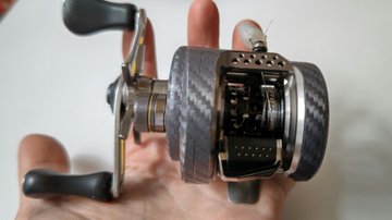 シマノ 17 カルカッタ コンクエスト BFS カスタム