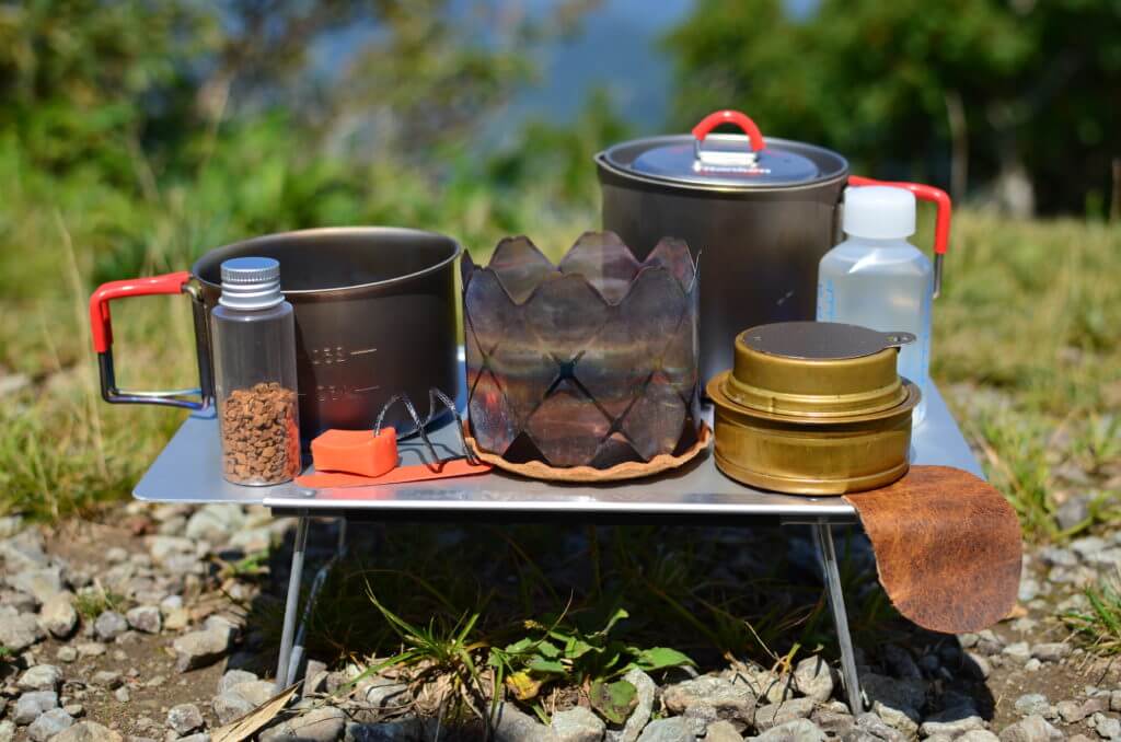 ULキャンパー入門】『アルコールストーブと三種の神器』 | 年間86泊