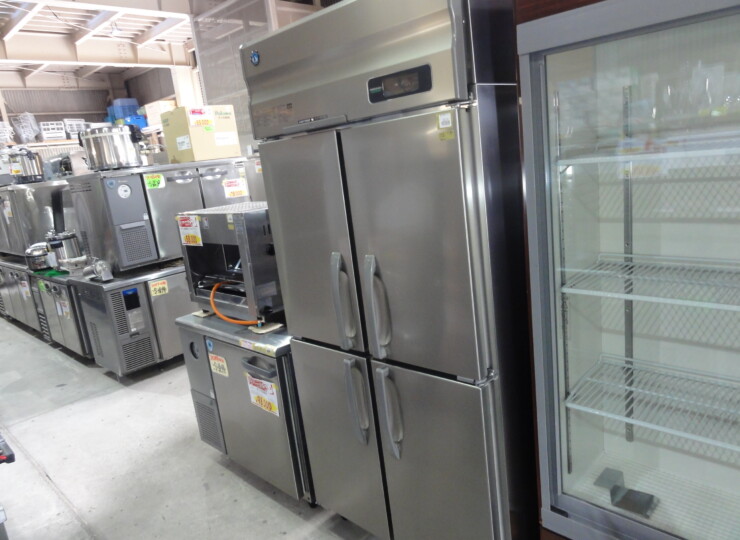 橿原店 ホシザキ 縦型4DR冷蔵庫 2023年製 3相200V | 奈良の厨房機器