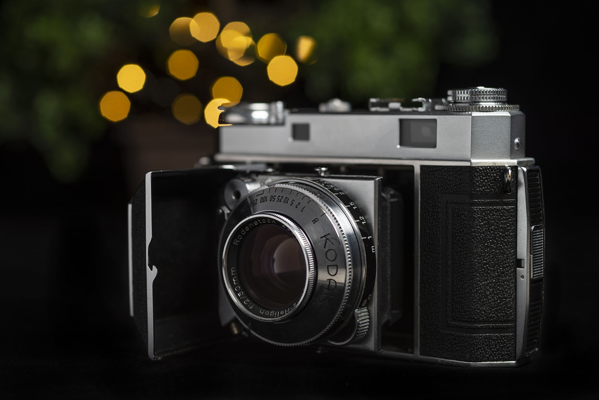 Classic Camera Review: Kodak Retina IIa - The Noisy Shutter
