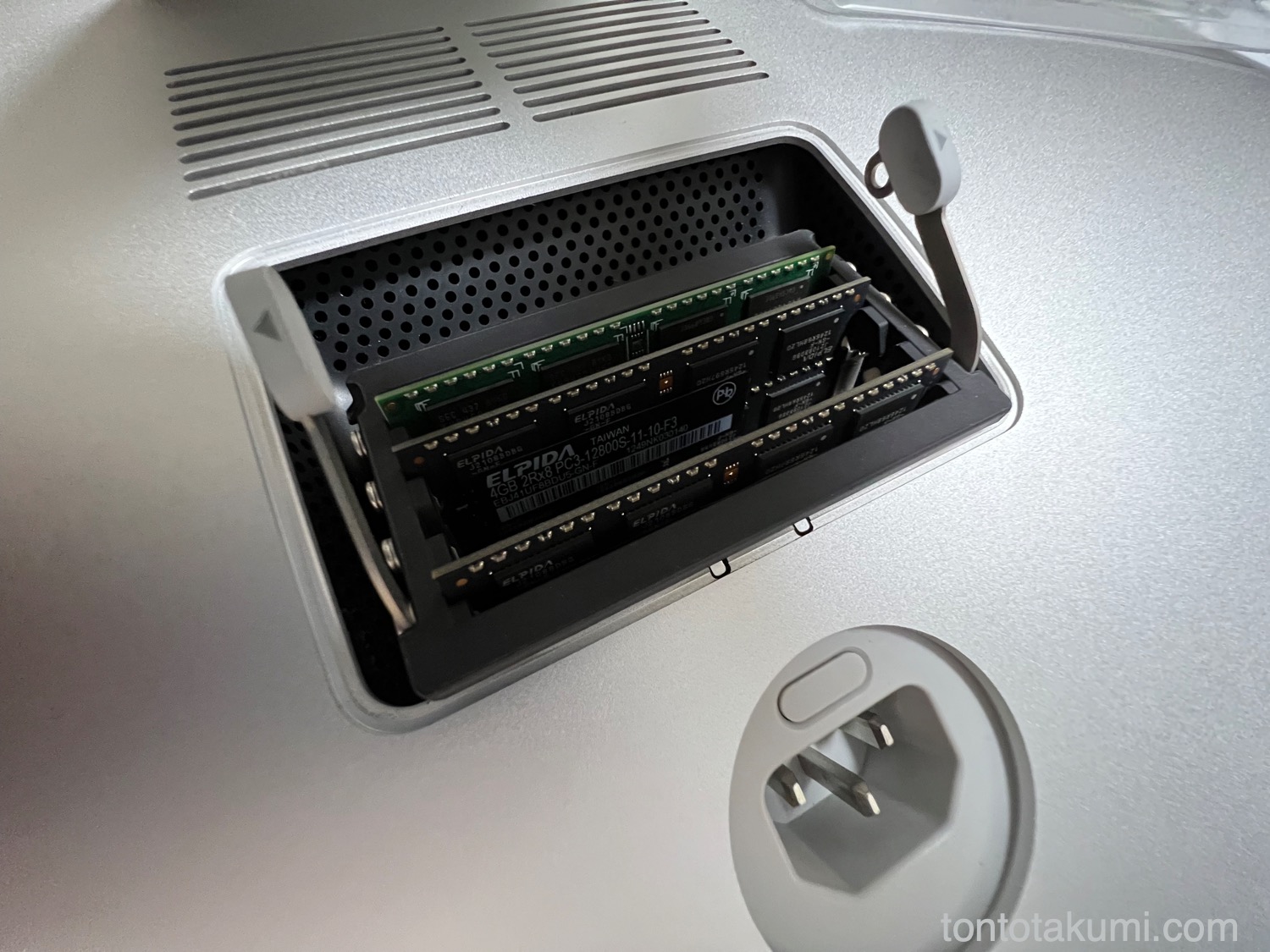 iMac 27インチ Late 2012のメモリを24GBに増設する方法 - tontotakumi.com