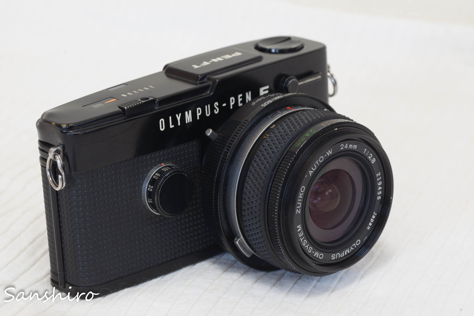OLYMPUS PEN-FT BlackOLYMPUS PEN-FT Black② -マウントアダプターで