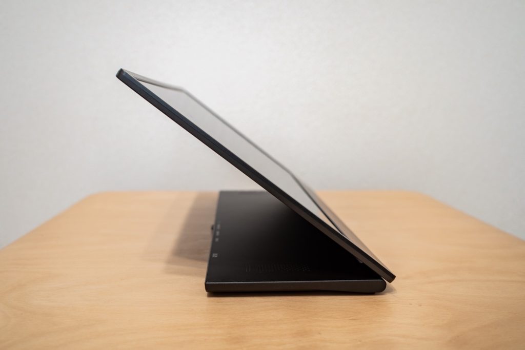 GECHIC On-Lap M505E レビュー｜ 自立して配線もスッキリなFHDモバイル