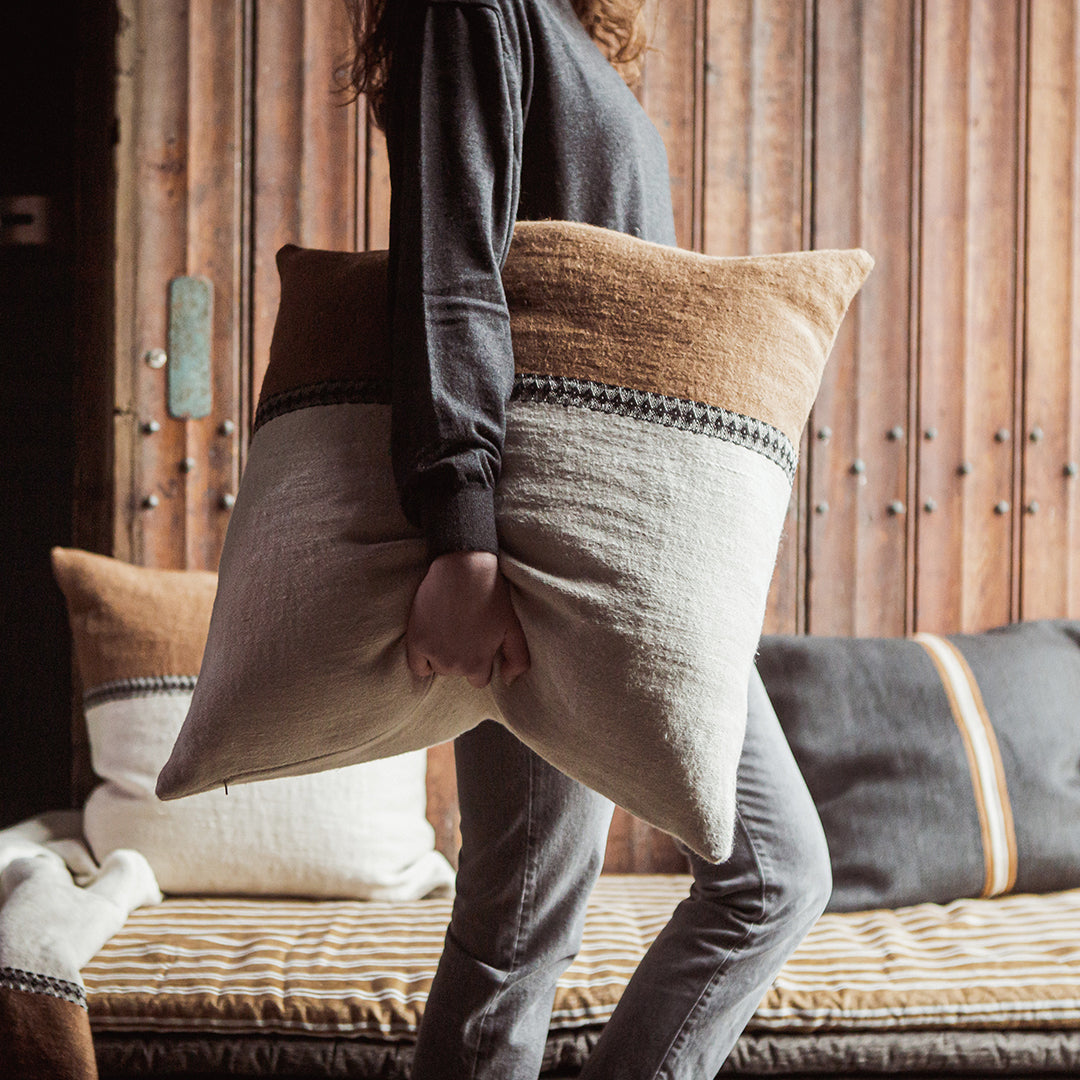 LIBECO クッションカバー エティエンヌ – TLB HOME