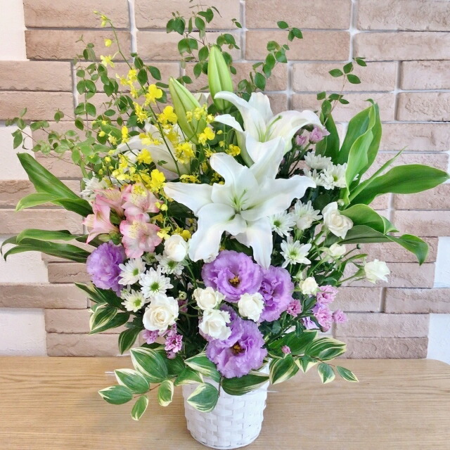 楽天市場】【ポイント2倍】お供え 花 アレンジメント お悔やみ 送料