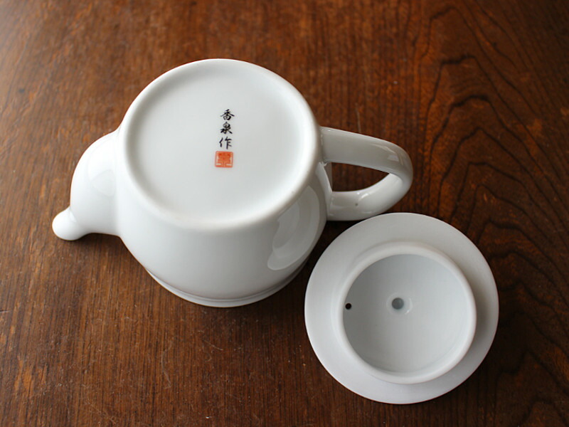 楽天市場】【アウトレット】白磁柿柄 ティーポット / ポット 香泉作 柿