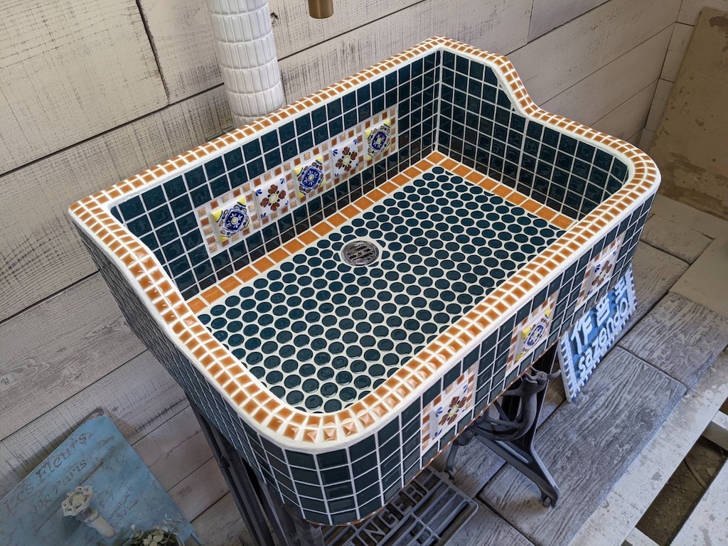 作善堂タイルシンク流し台 モザイクタイル 日本製 オシャレ雑貨 LS013 作善堂 | レトロデザイン新作シンク登場！