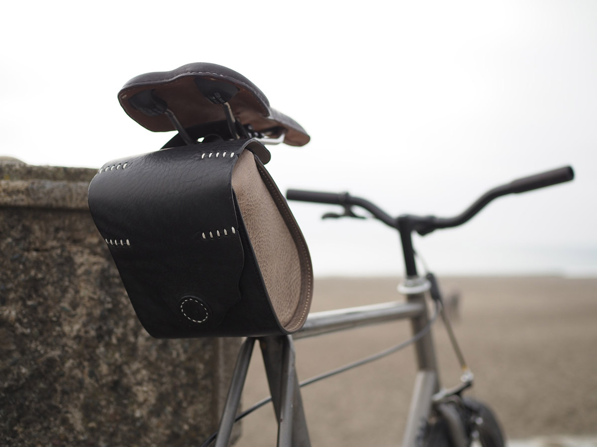trip / サドルバッグ | TSUZUKU