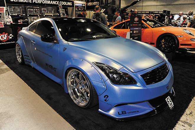 ワークエモーションT7R 2Pを履く、インフィニティG37とニッサン370Z