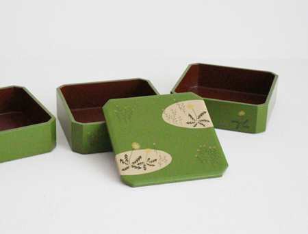 やのさちこ 椿皿やのさちこ さん 器 台皿 カラスノエンドウ 椿皿 豆皿 安価