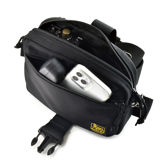 E564：ポータブルオーディオ用 仕切りとバックル付きファスナーサブ