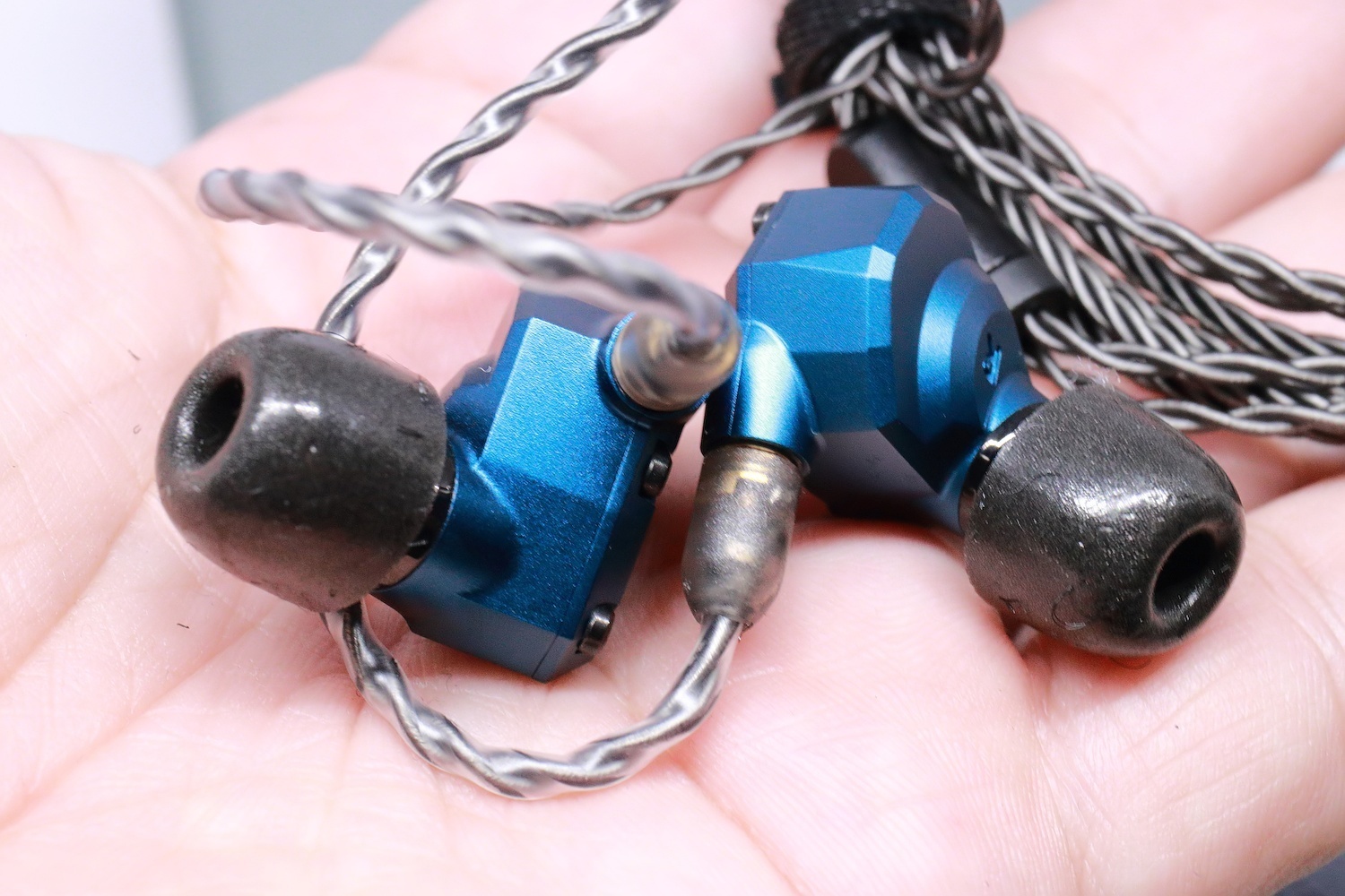 Campfire Audioの新製品、Polaris IIとIOのレビュー: Music TO GO!