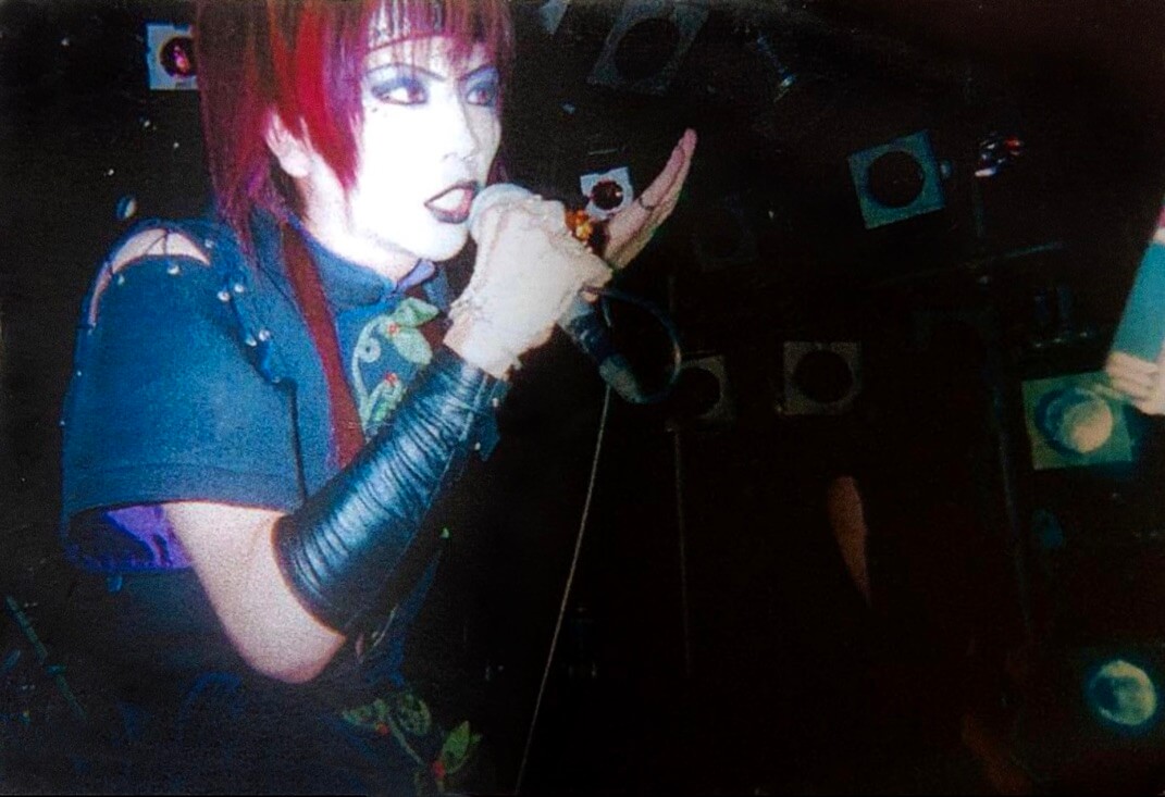 Phobia V. KISUI solo photo | vkgy (ブイケージ)