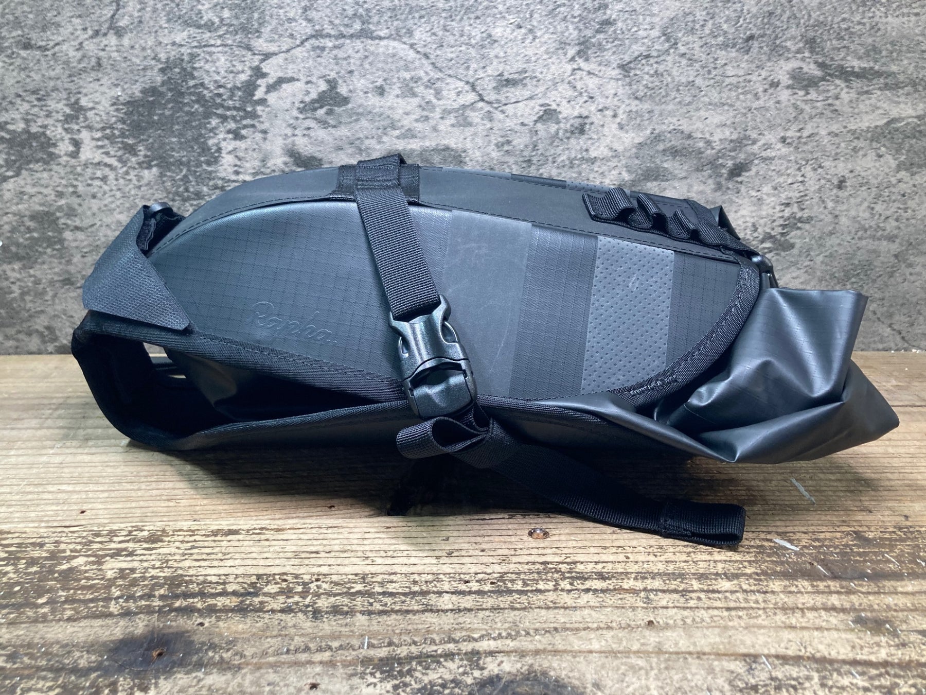 JI160 ラファ Rapha EXPLORE WATERPROOF REAR PACK サドルバッグ 黒