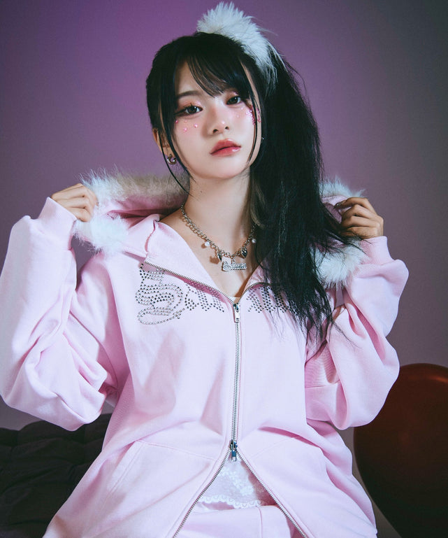 SAKURAコラボフェイクファージップパーカー – WEGO ONLINE STORE