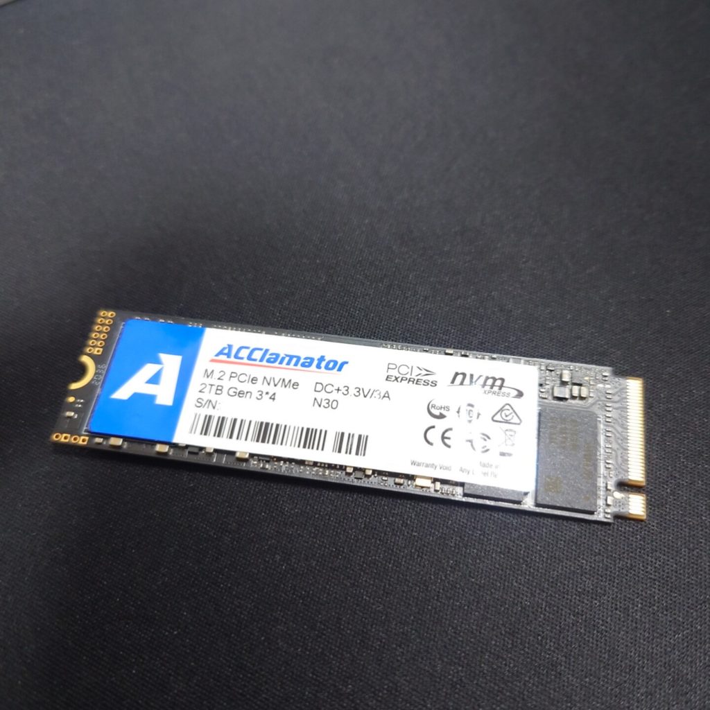 Acclamator』のSSDを購入したら2時間で突然死。『N30』レビュー