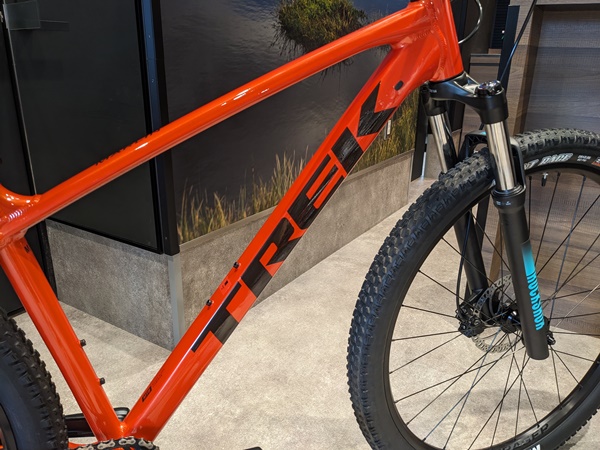 2024「Marlin 6 Gen 3」Lavaカラーが入荷いたしました。即日お渡しも