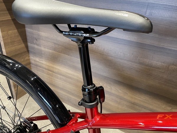 新型FX3にお勧めカスタム「ドロッパーシートポスト」のご紹介！【吹田】