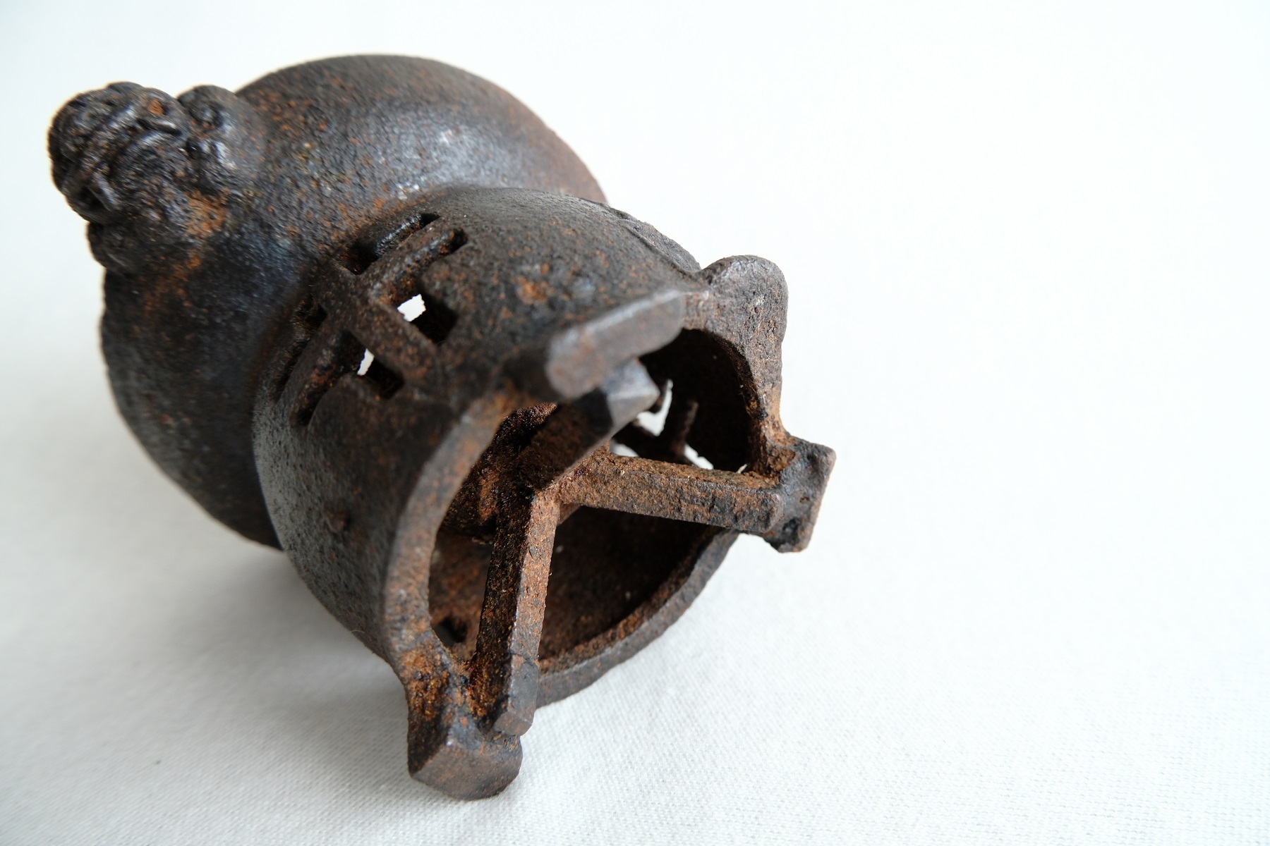 小さな涼炉 | ココロバエ 〜Cocorobae〜 アンティーク雑貨・骨董通販の