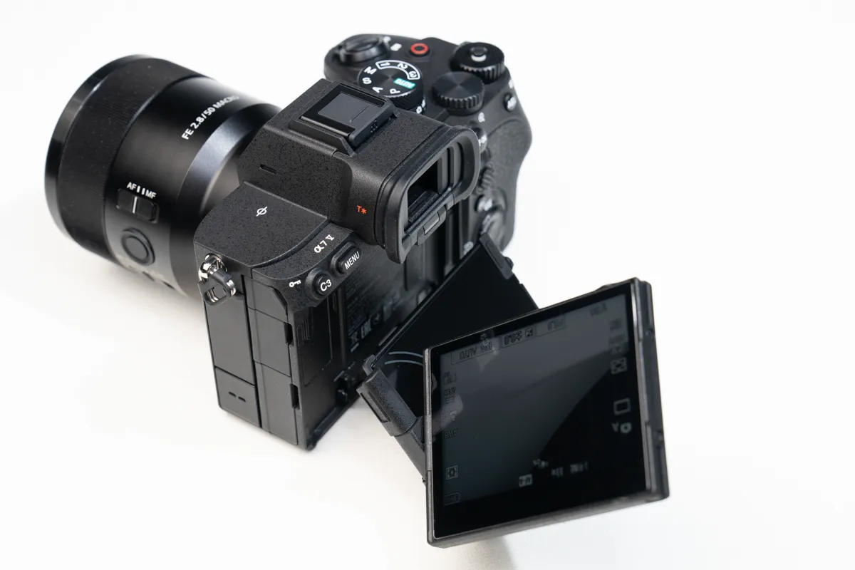 新ベーシックカメラ「α7Ⅴ」開梱→ちょっと気になる初期設定 | 店長の