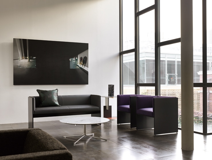 AIR FRAME 3003(エアーフレーム 3003 スリムソファ） IXC | カッシーナ